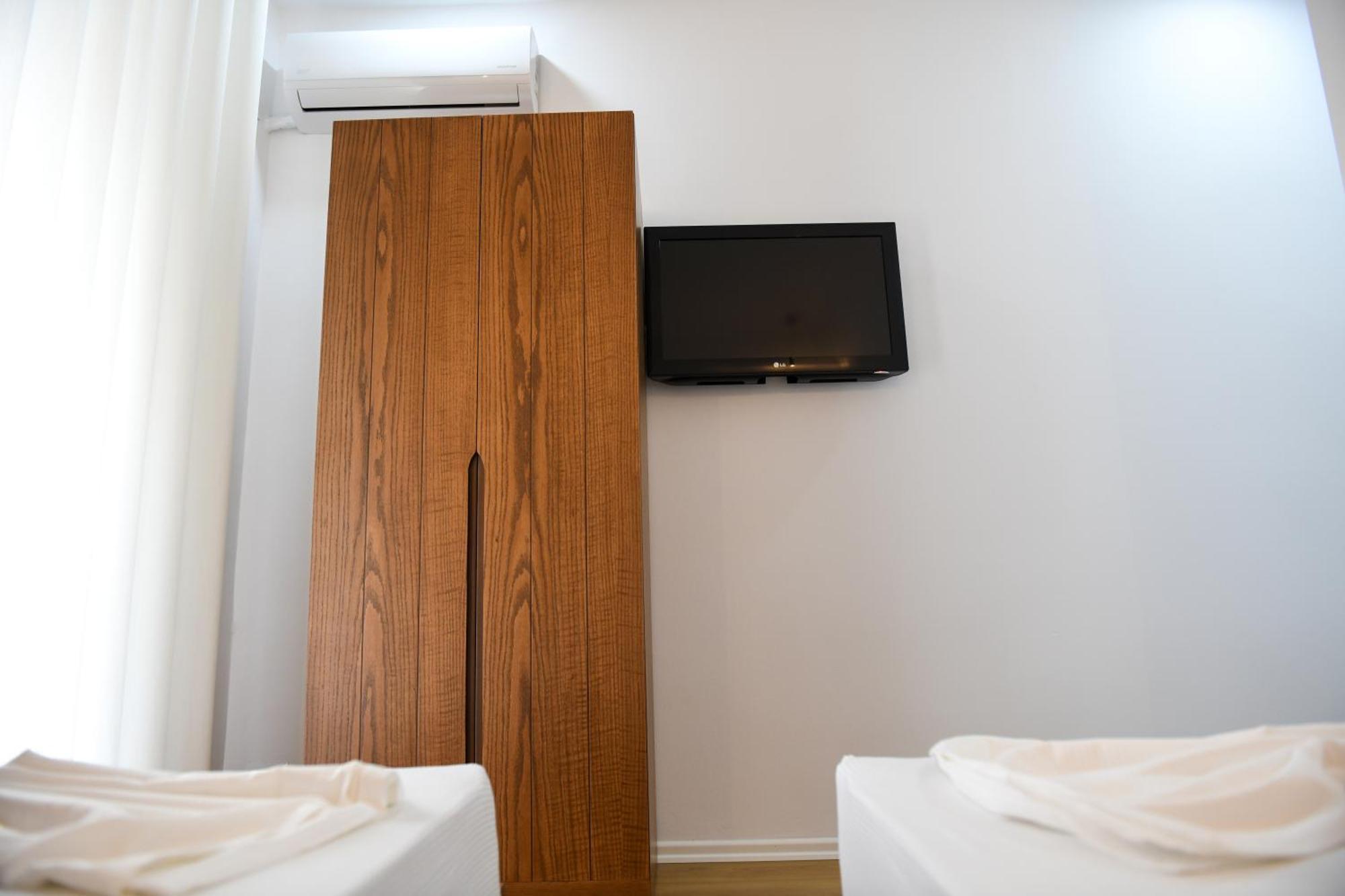 Guest House Cela City Centre Берат Екстериор снимка